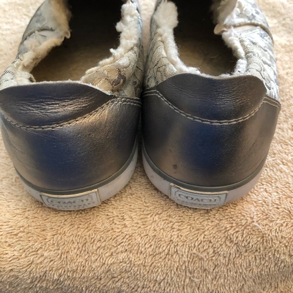 Silver and gray fur lined deck shoes Coach. 8B - Picture 4 of 9
